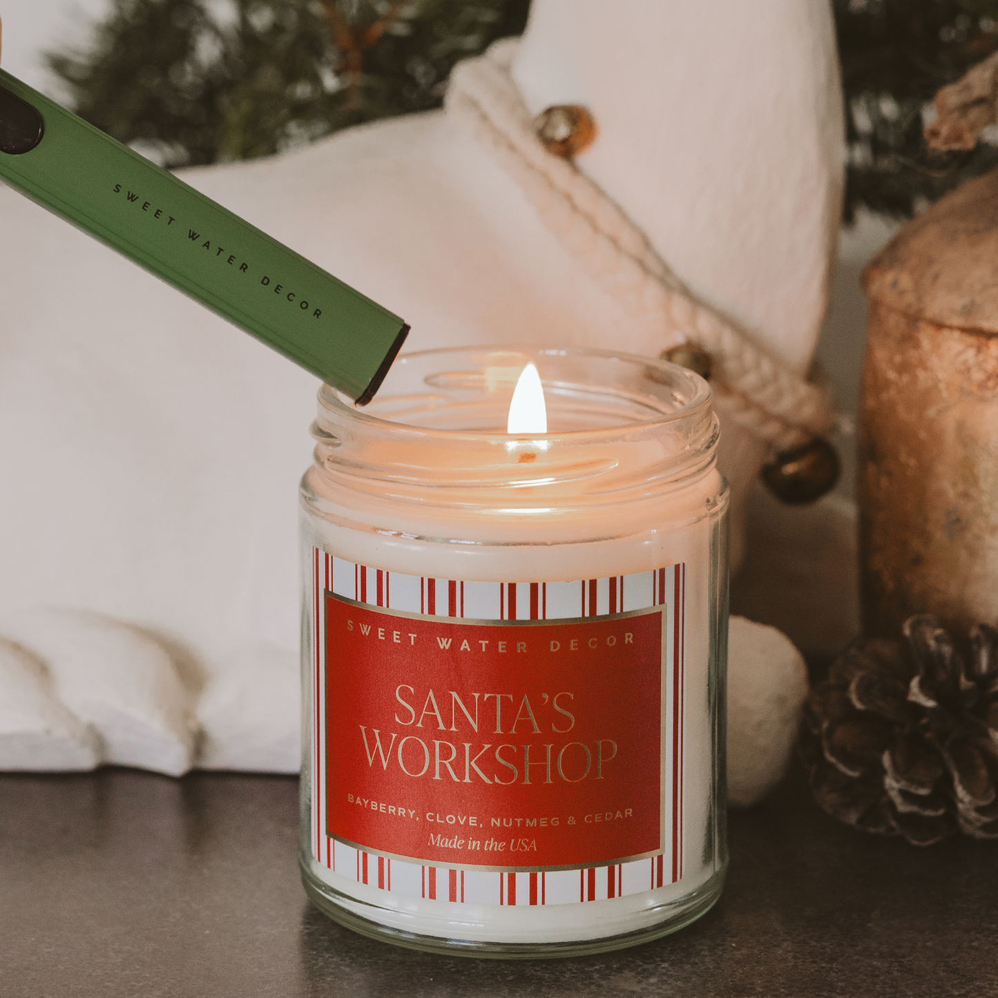 Santa's Workshop 9 oz Soy Candle