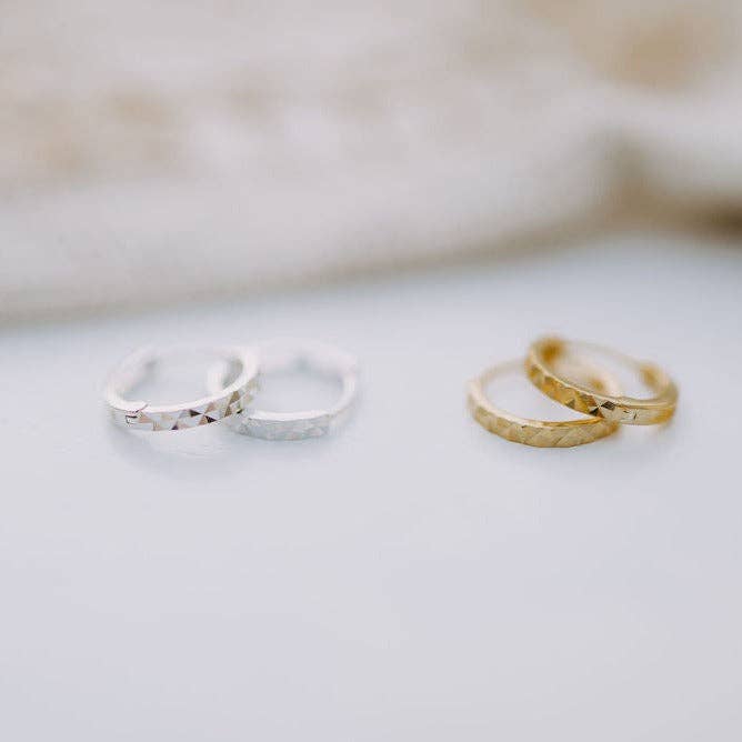 Sydney Hammered Hoops: Silver