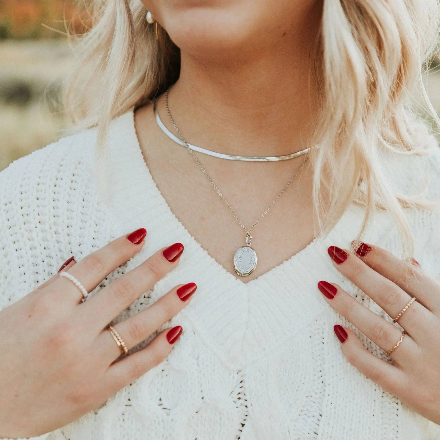 Isabelle Locket Necklace: Gold / 17.5"