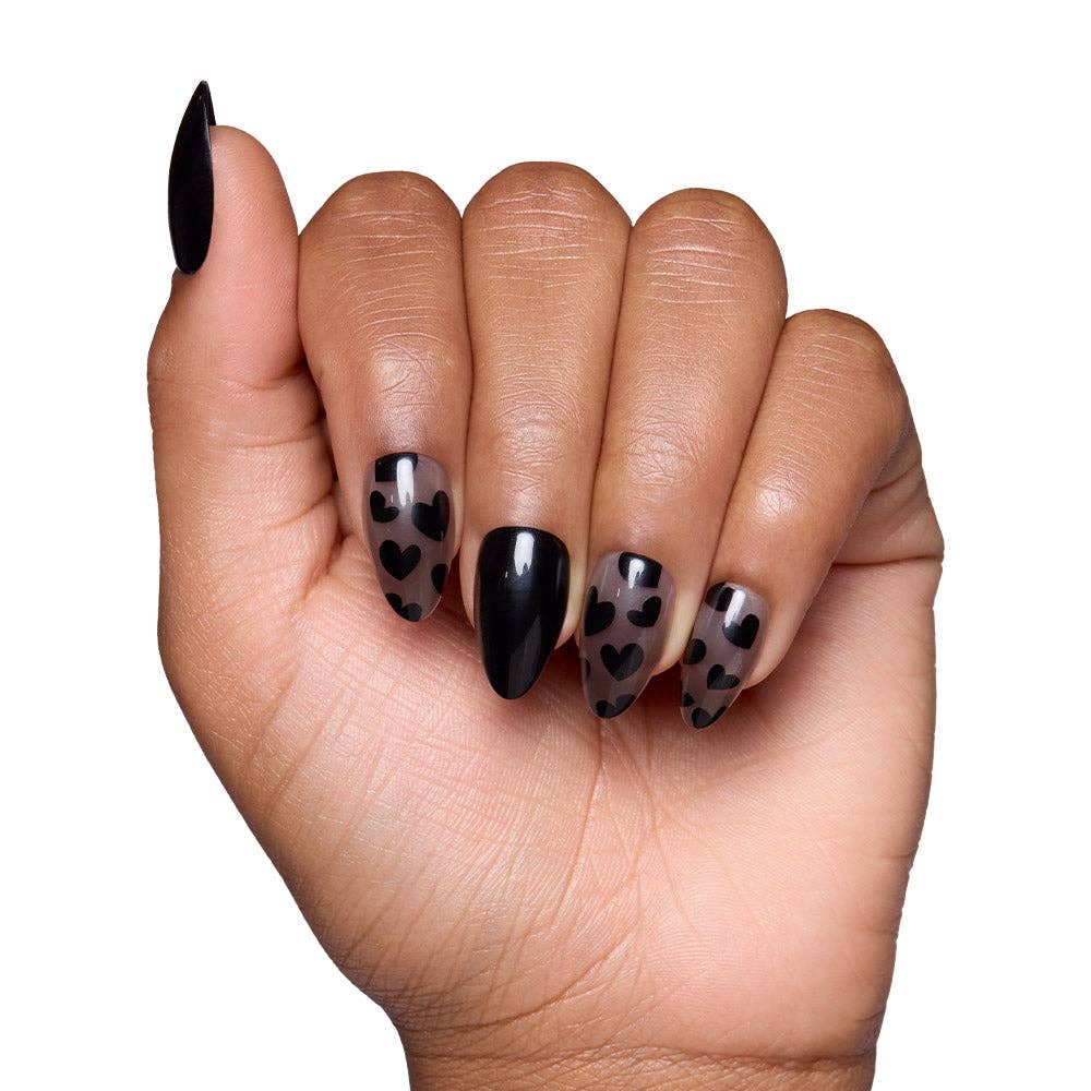 Love Me Not Press-On Nails | Black Heart Short Almond
