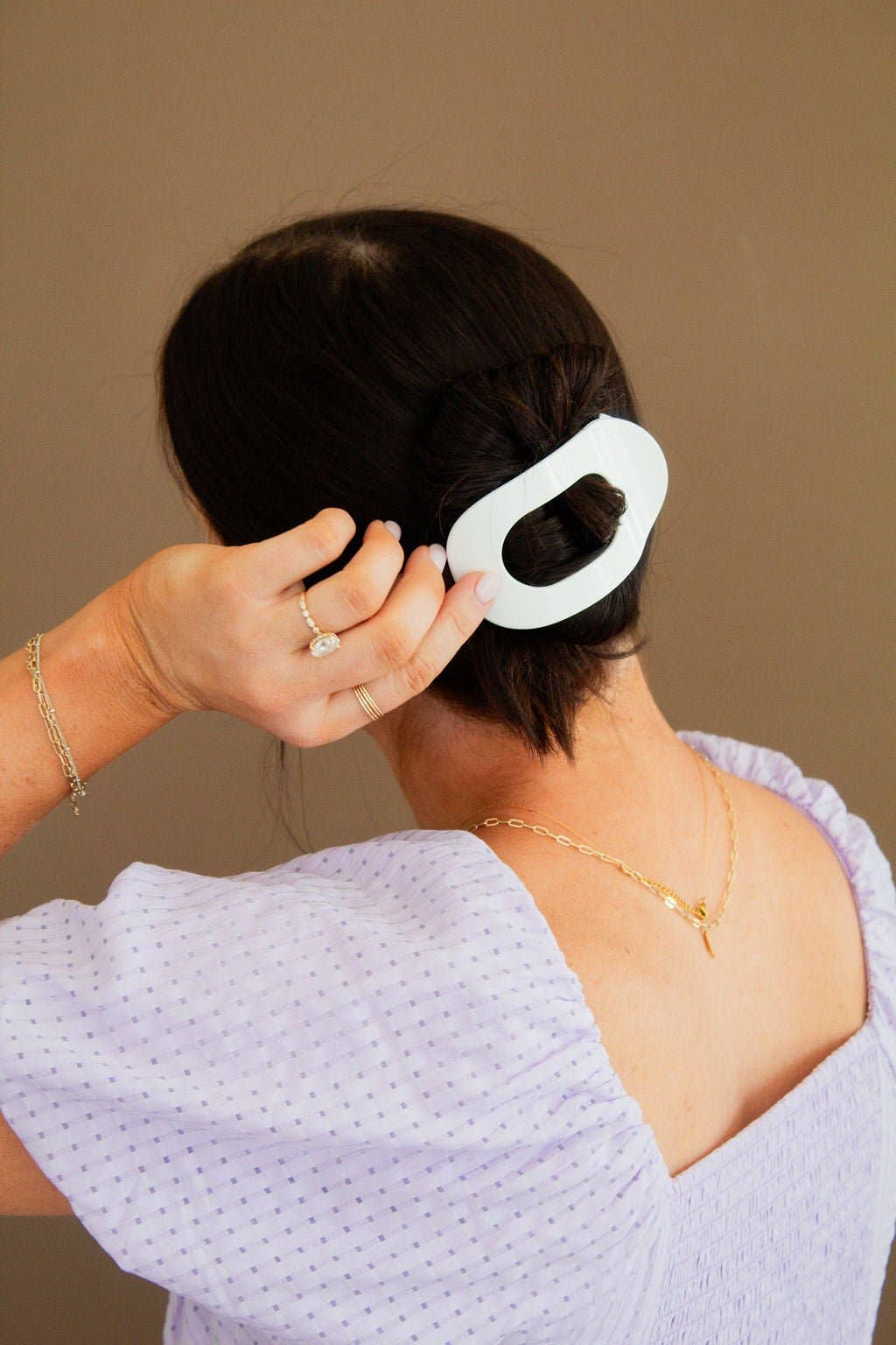 Circle Cutout Flat Claw Clip: White