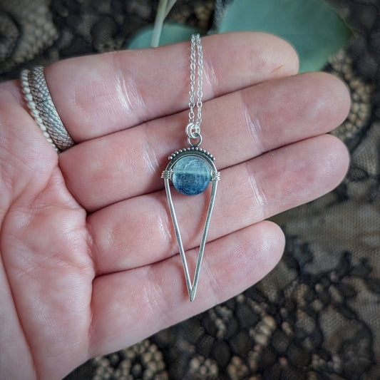 Kyanite Loupe Necklace