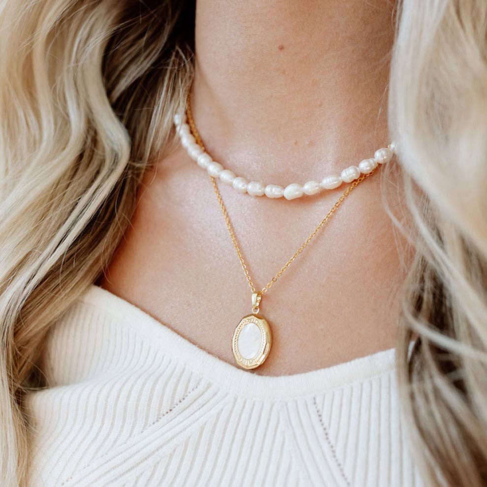 Isabelle Locket Necklace: Gold / 17.5"