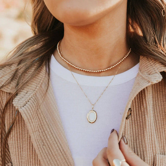 Isabelle Locket Necklace: Gold / 17.5"