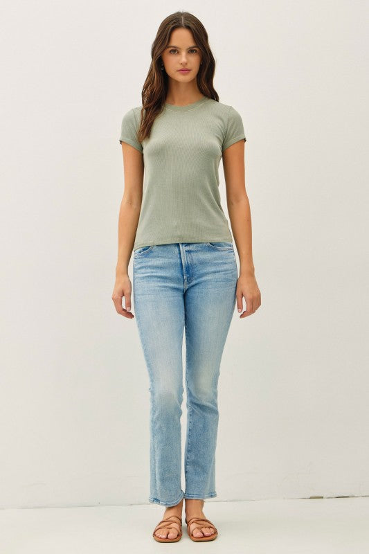 Ribbed Fitted Tee – Soft Sage