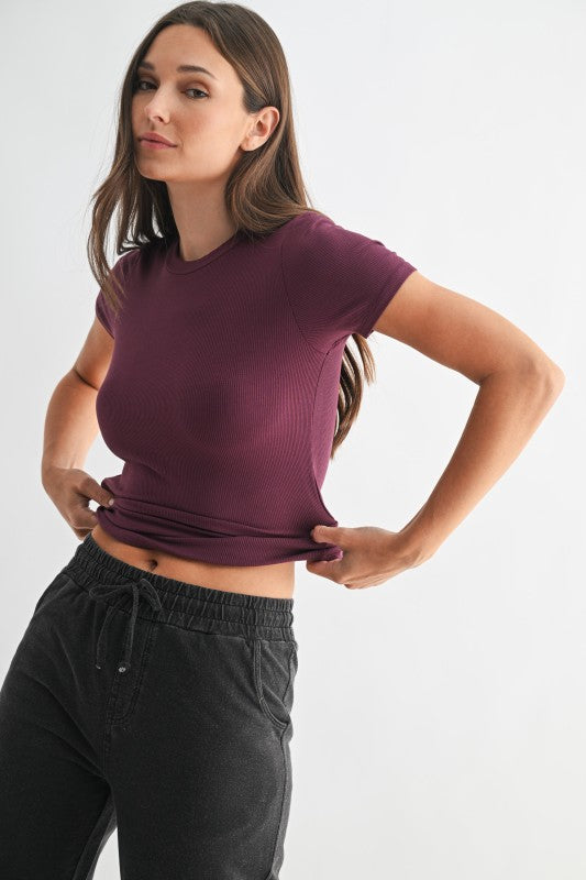 Essential Short-Sleeved Micro-Ribbed Top – Dark Plum