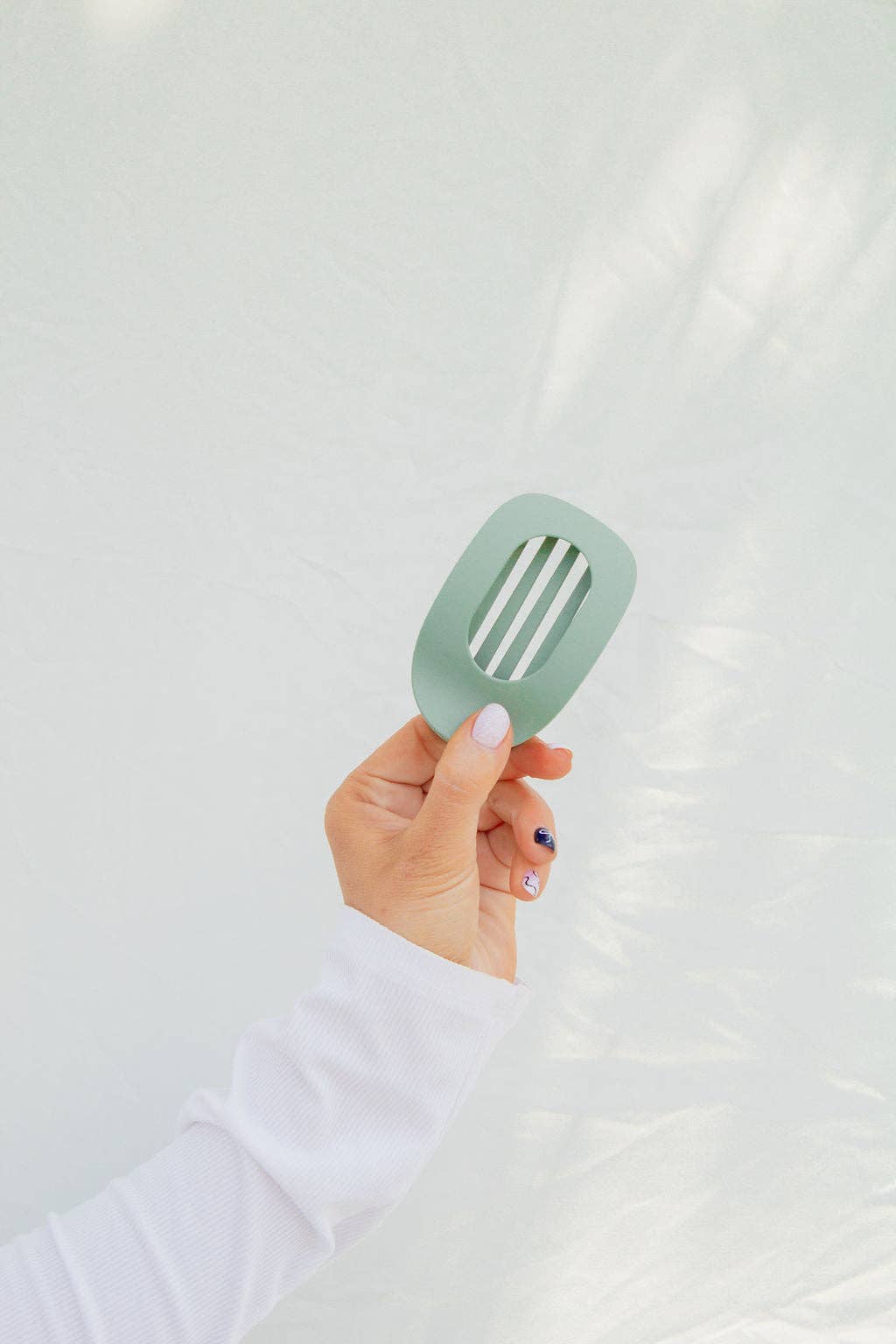 Circle Cutout Flat Claw Clip: Sage