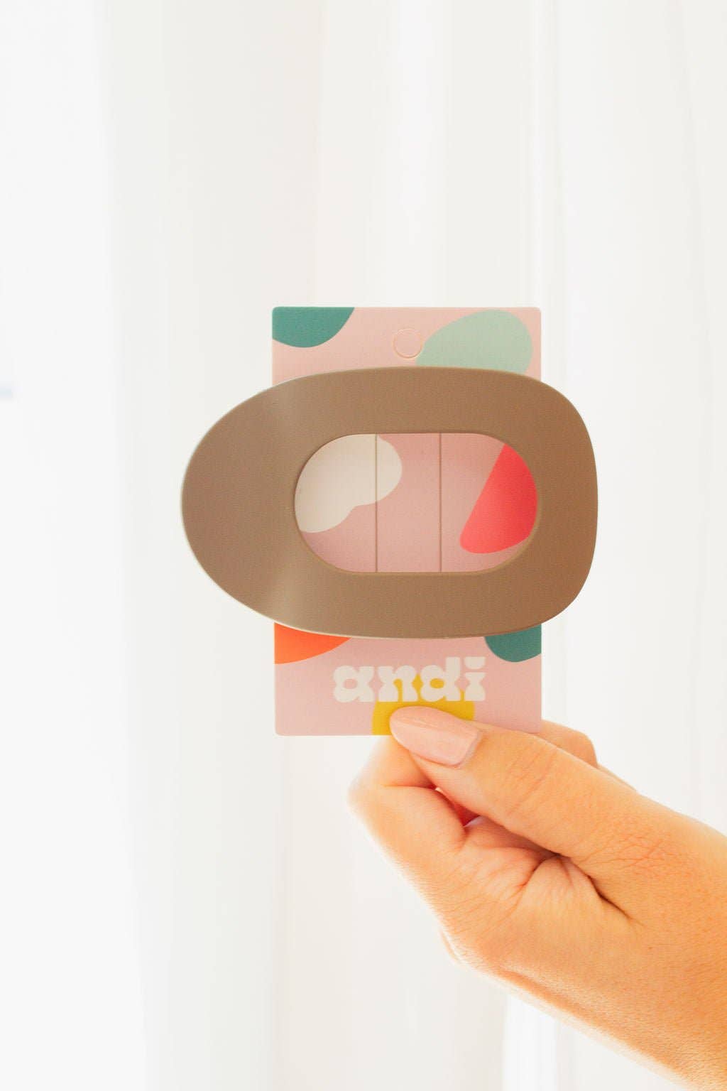 Circle Cutout Flat Claw Clip: Brown