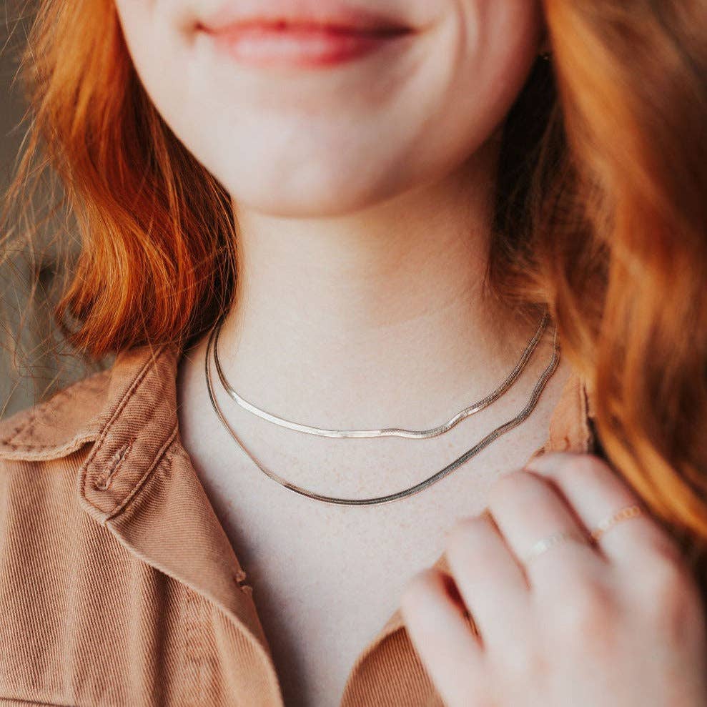 Jade Herringbone Necklace: Silver / 16 Inches