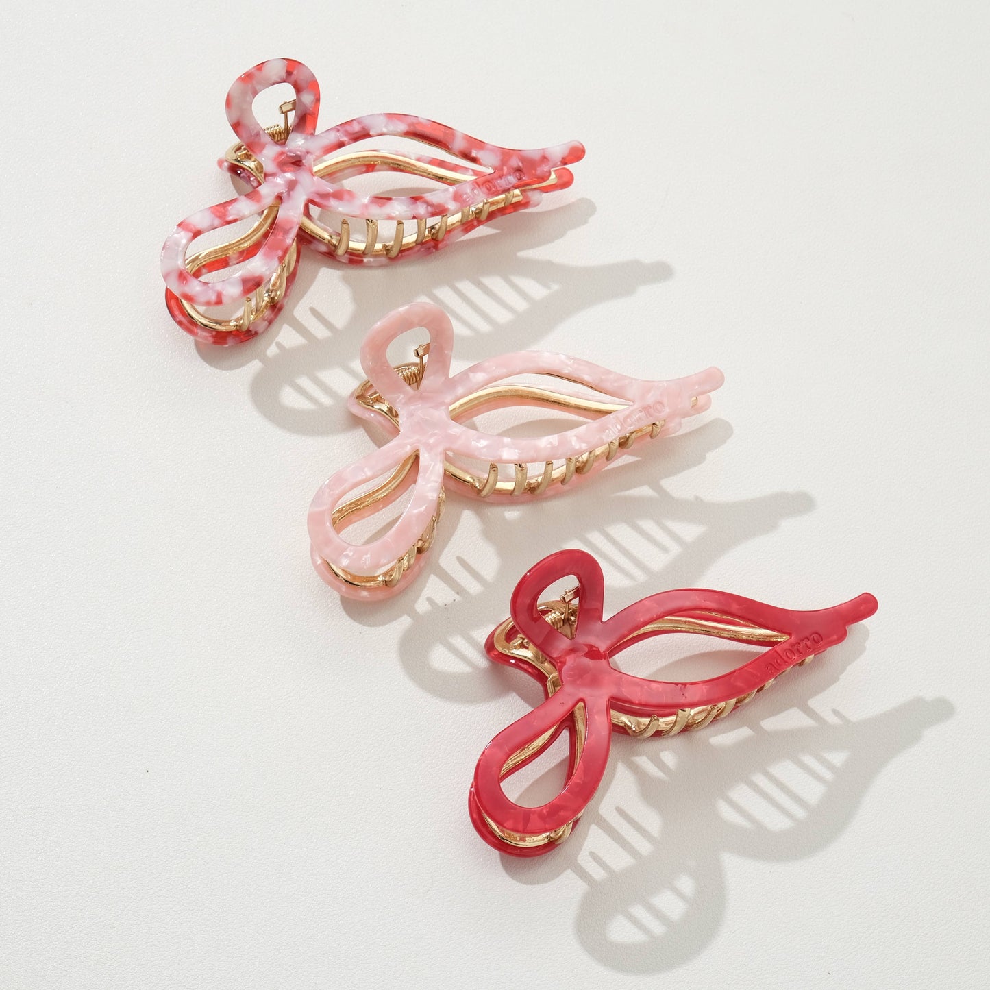 Sabrina Valentine | Large Ribbon Metal Bow Claw Clip