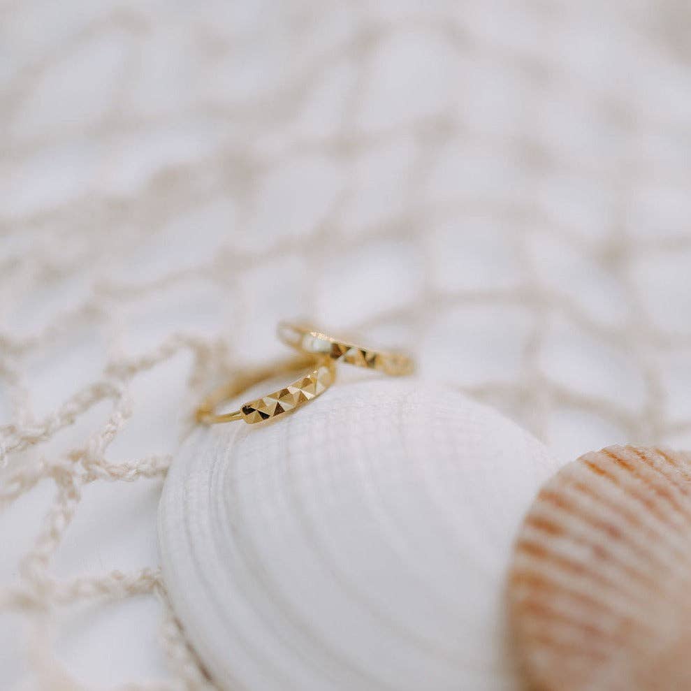 Sydney Hammered Hoops: Gold
