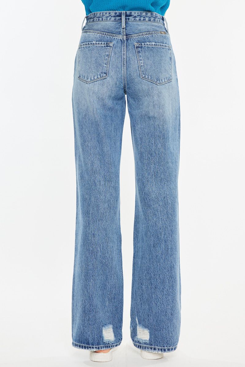 High Rise 90’s Criss Cross Straight Jeans – Medium Wash